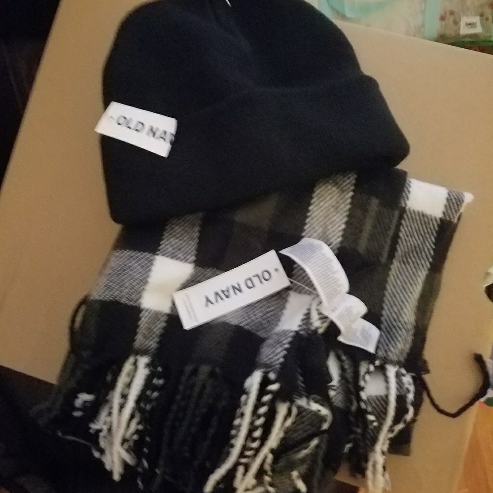 Men's hat n scarf set